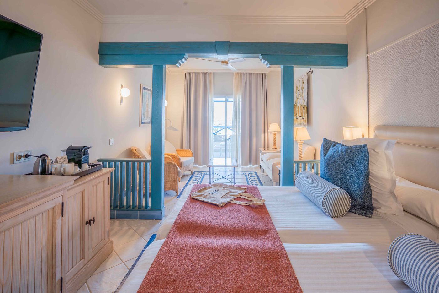 Hotel-LIVVO-Volc--n-Lanzarote-Room-36