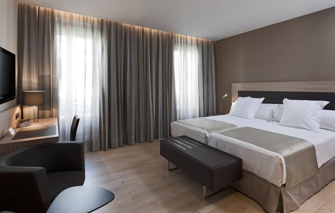 Catalonia-Plaza-Mayor-Room-31