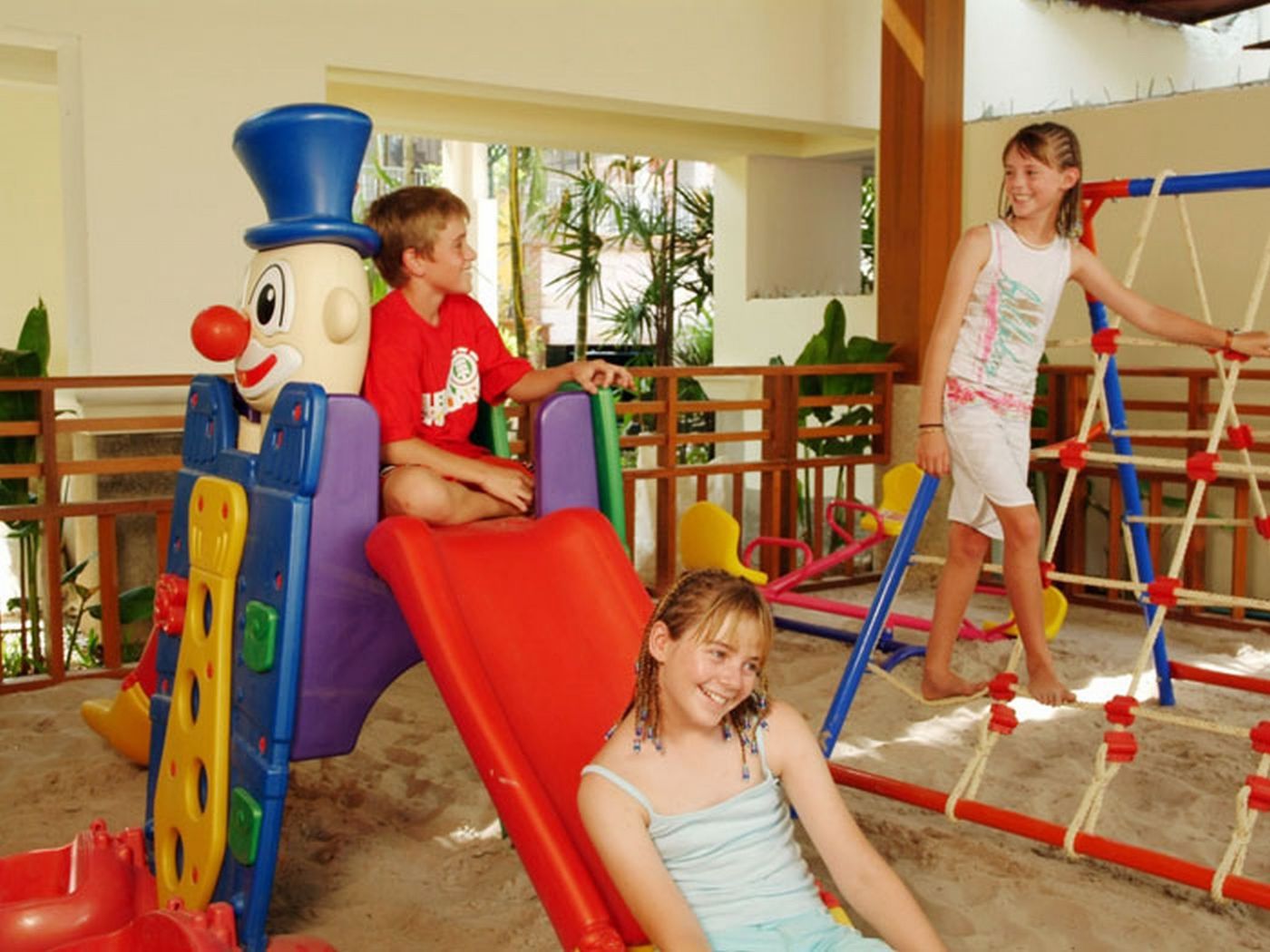 Horizon-Patong-Beach-Resort---Spa-Sports-and-Entertainment-27