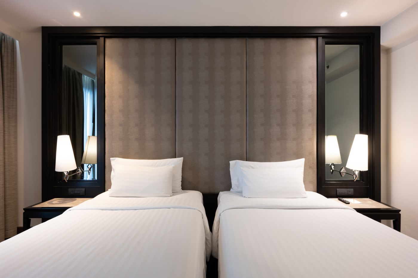 Movenpick-Hotel-Sukhumvit-15-Bangkok-Room-44