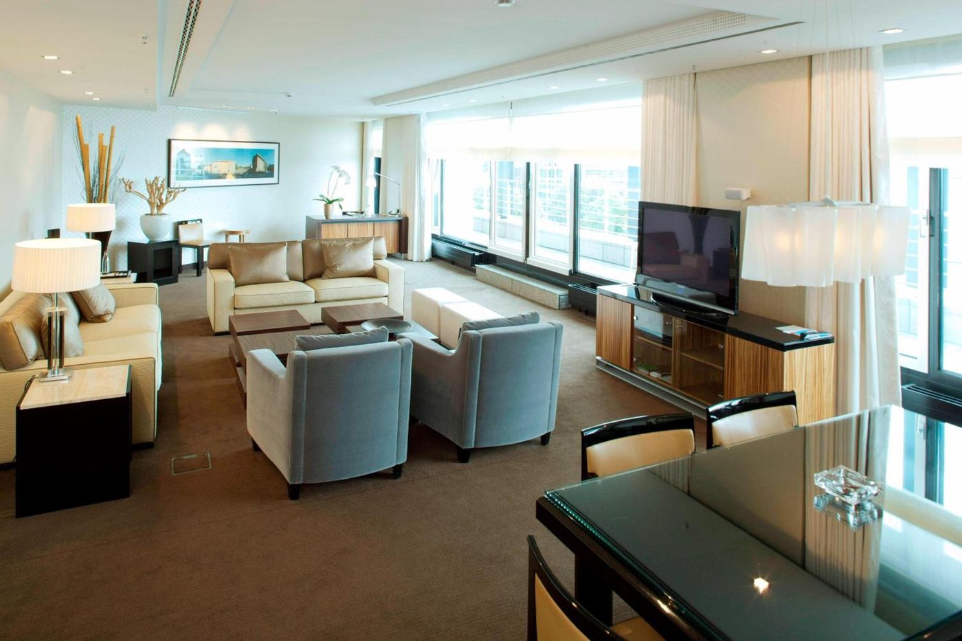 Sheraton-Berlin-Grand-Hotel-Esplanade-General-view-13