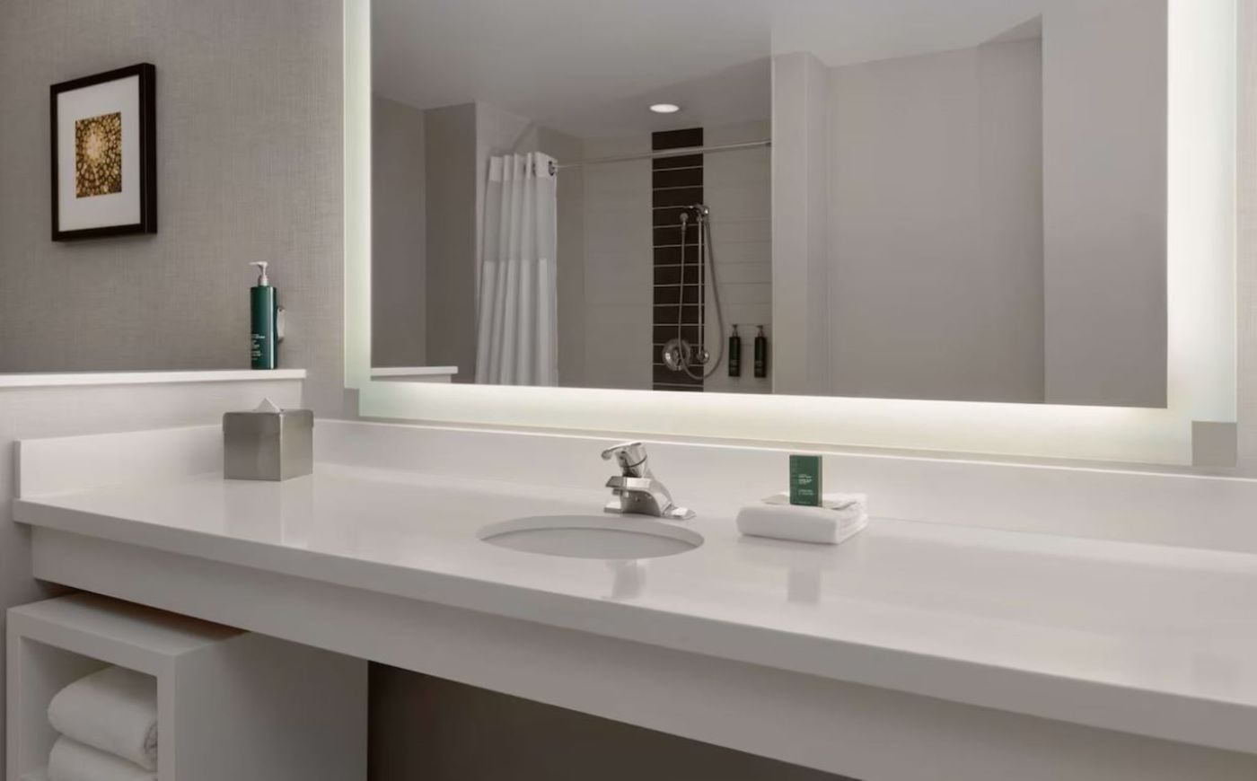 DoubleTree by Hilton Las Vegas East Flamingo-United States-Las Vegas-Room-10