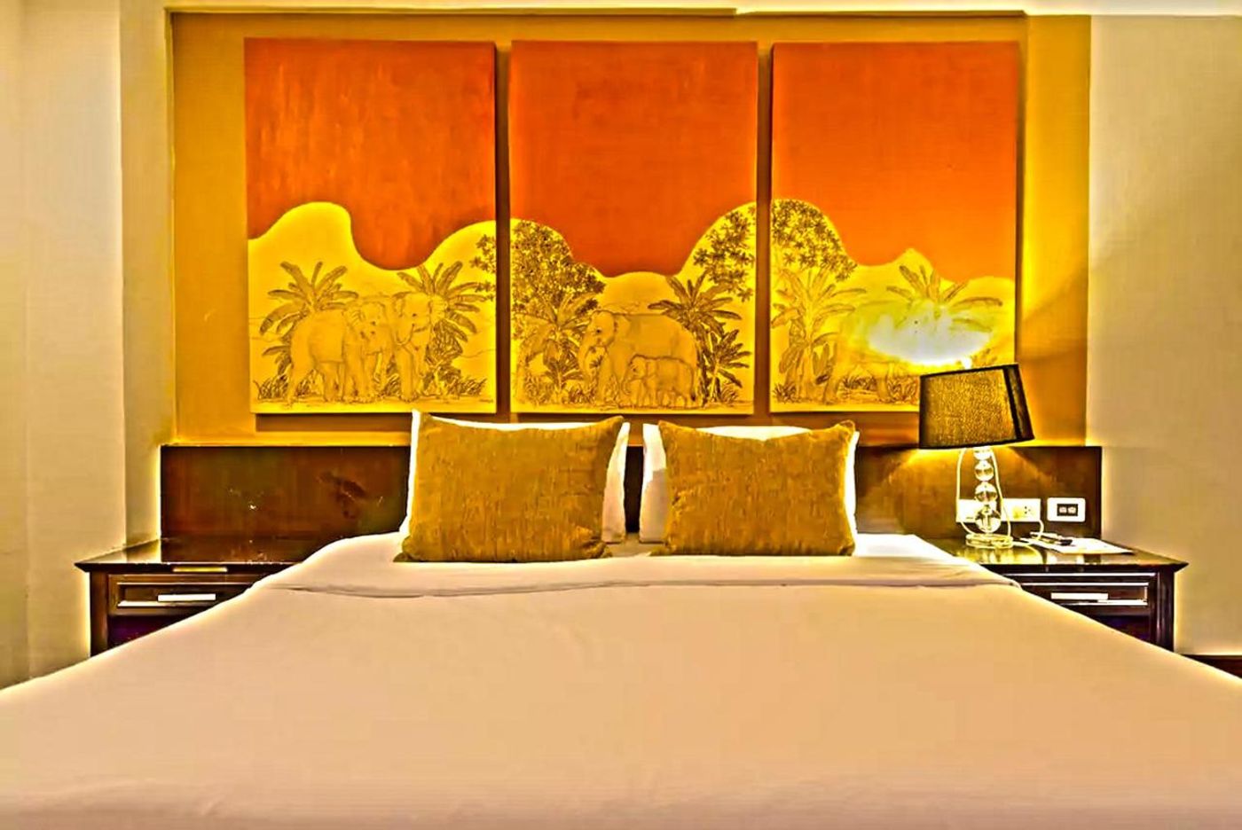 Heritage-Hotels-Sathorn-Room-17