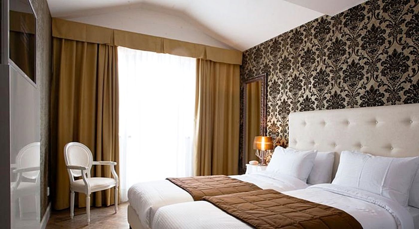 La Ballerina-Czech Republic-PRAGUE-General view-1