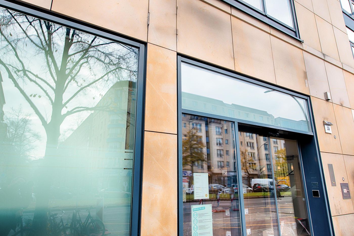 B-B-Hotel-Berlin-City-Ost-General-view-10