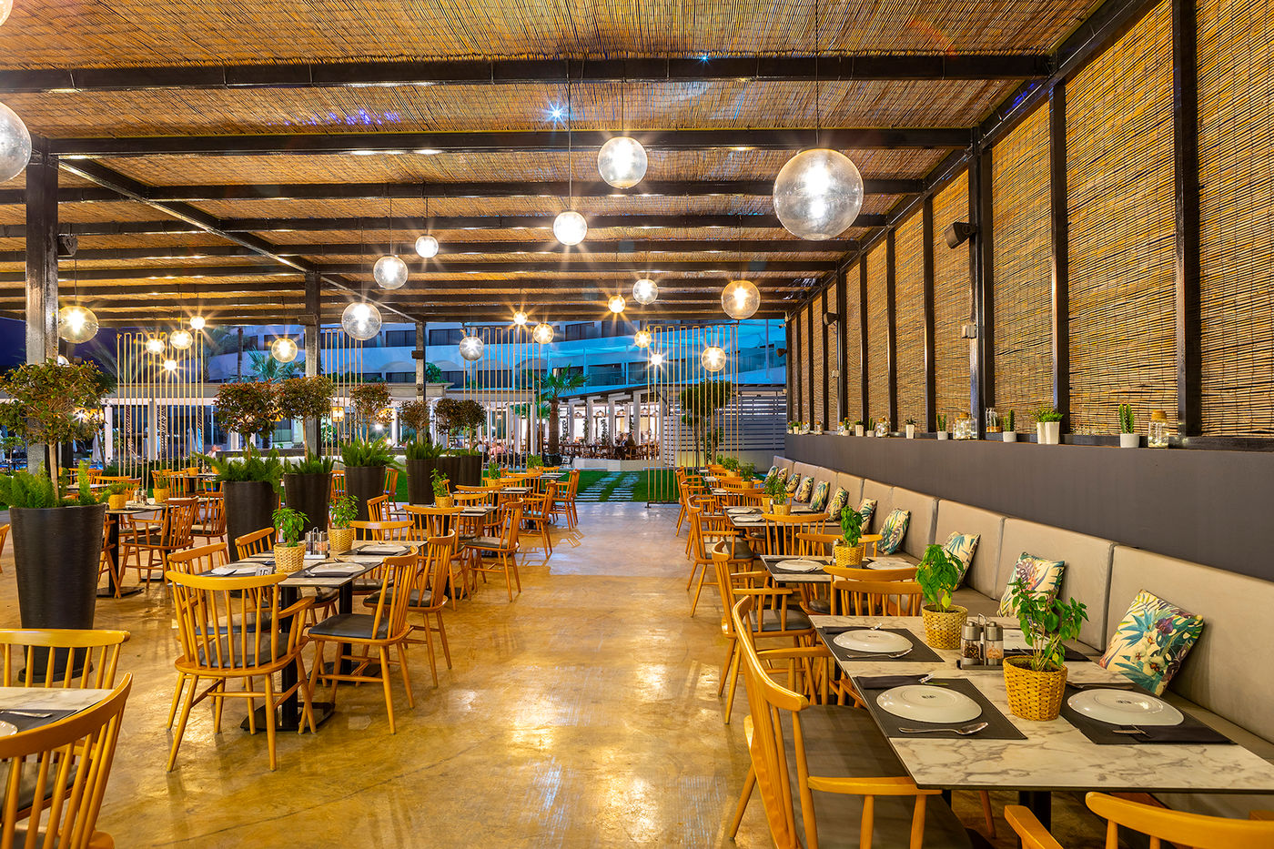 Crystal Springs Beach Hotel