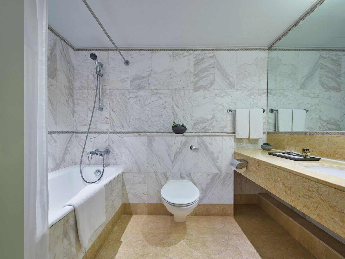 Two-MacDonnell-Road-Room-16