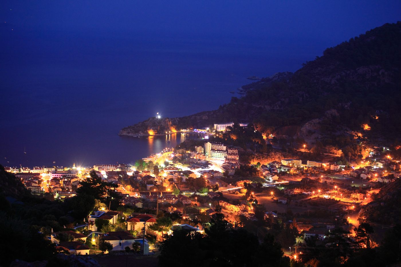 Oz-Can Hotel & Family Suites