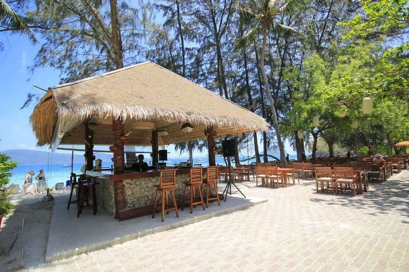 Coral-Island-Resort-Bar-22