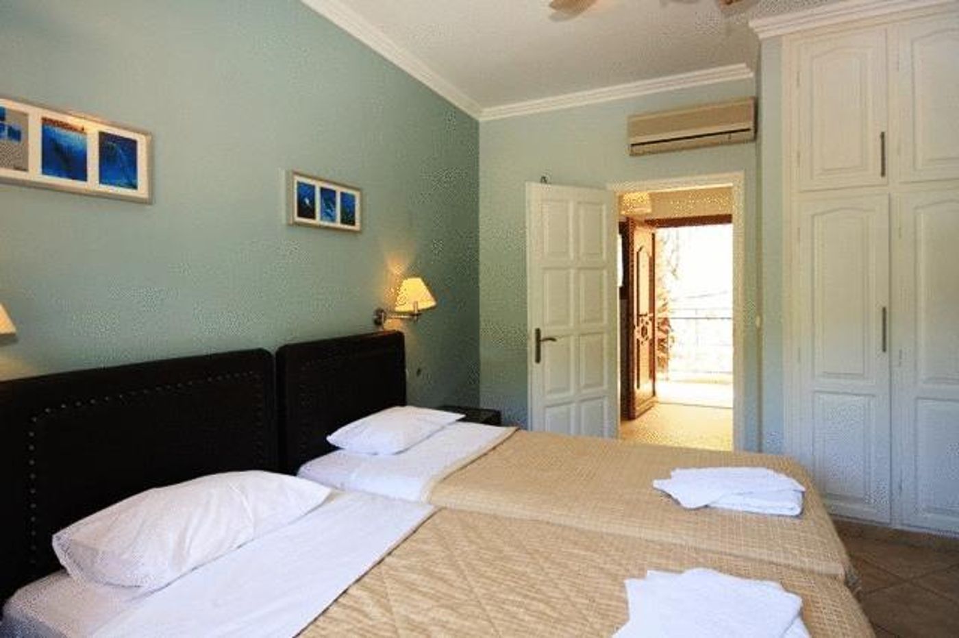 Bella Vista Apartments