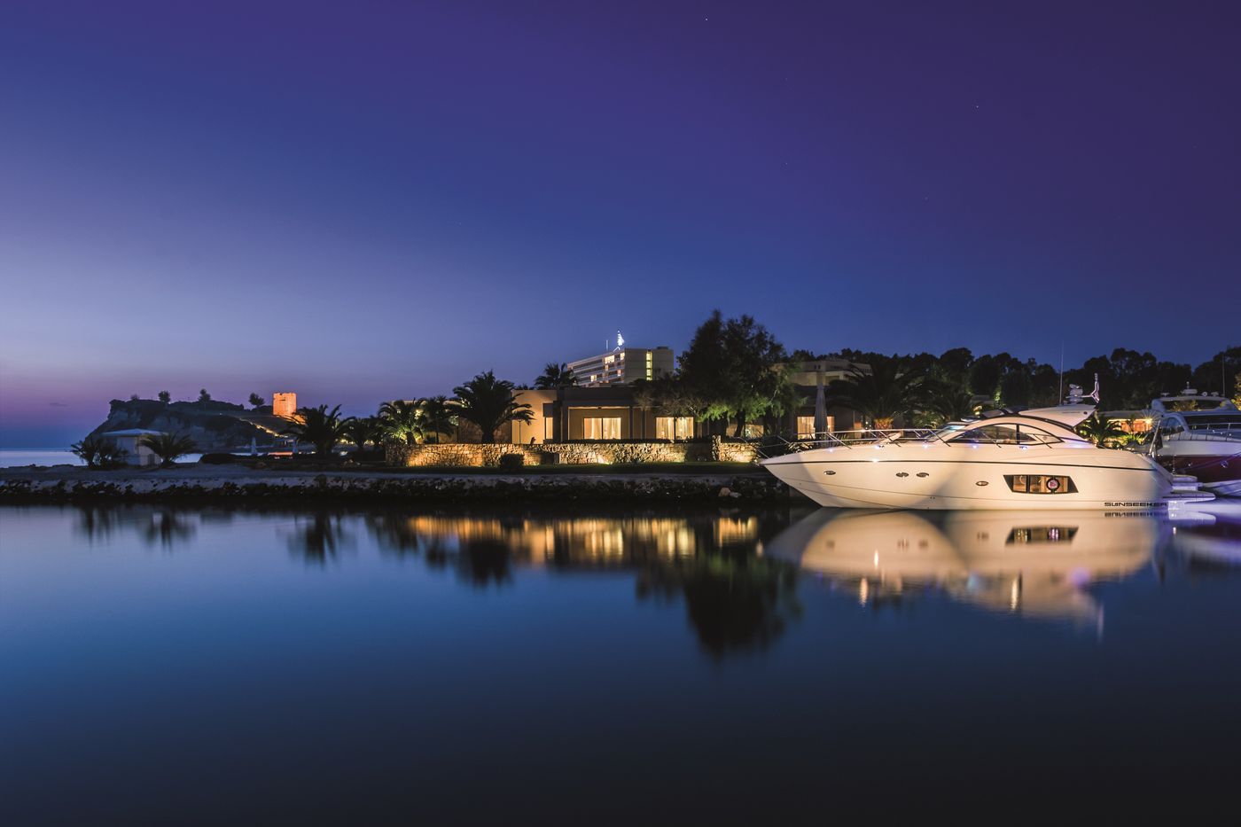 Sani Asterias Suites