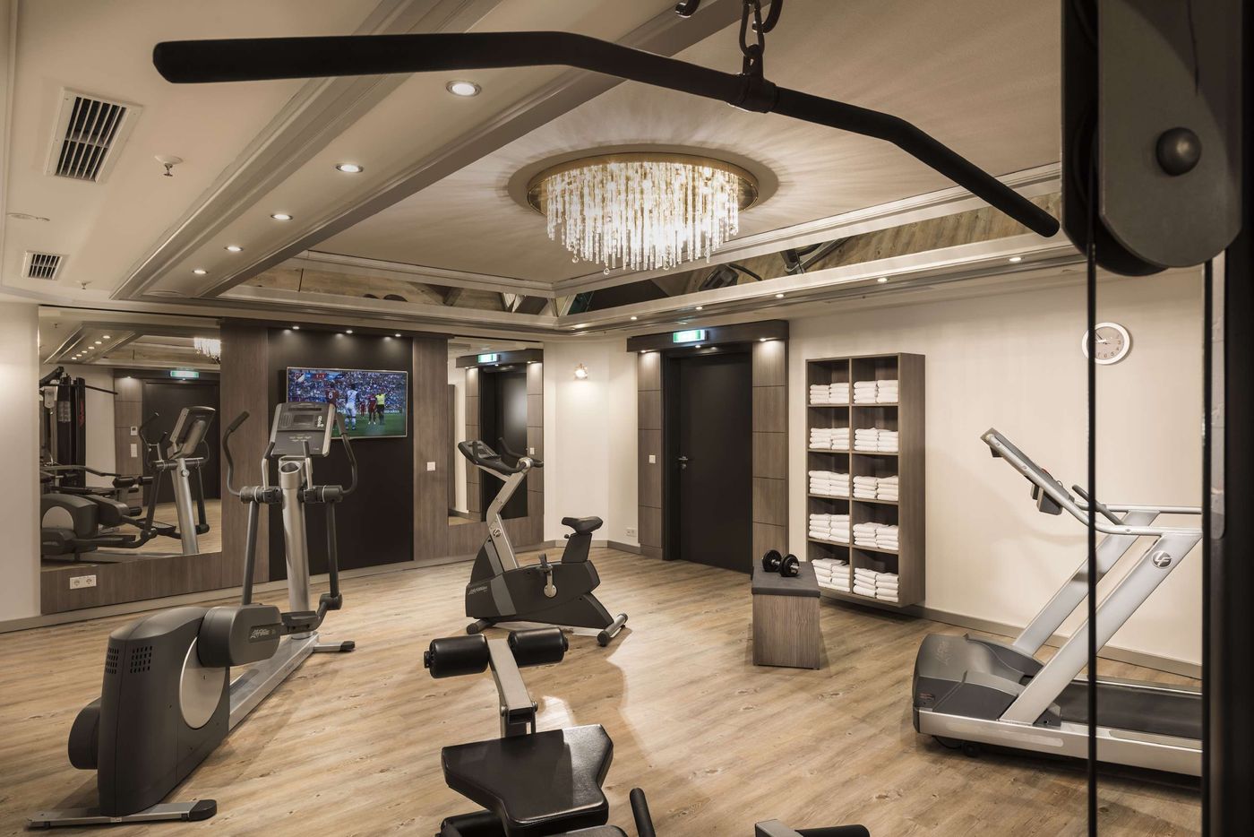 Maritim-Hotel-Munchen-Sports-and-Entertainment-43