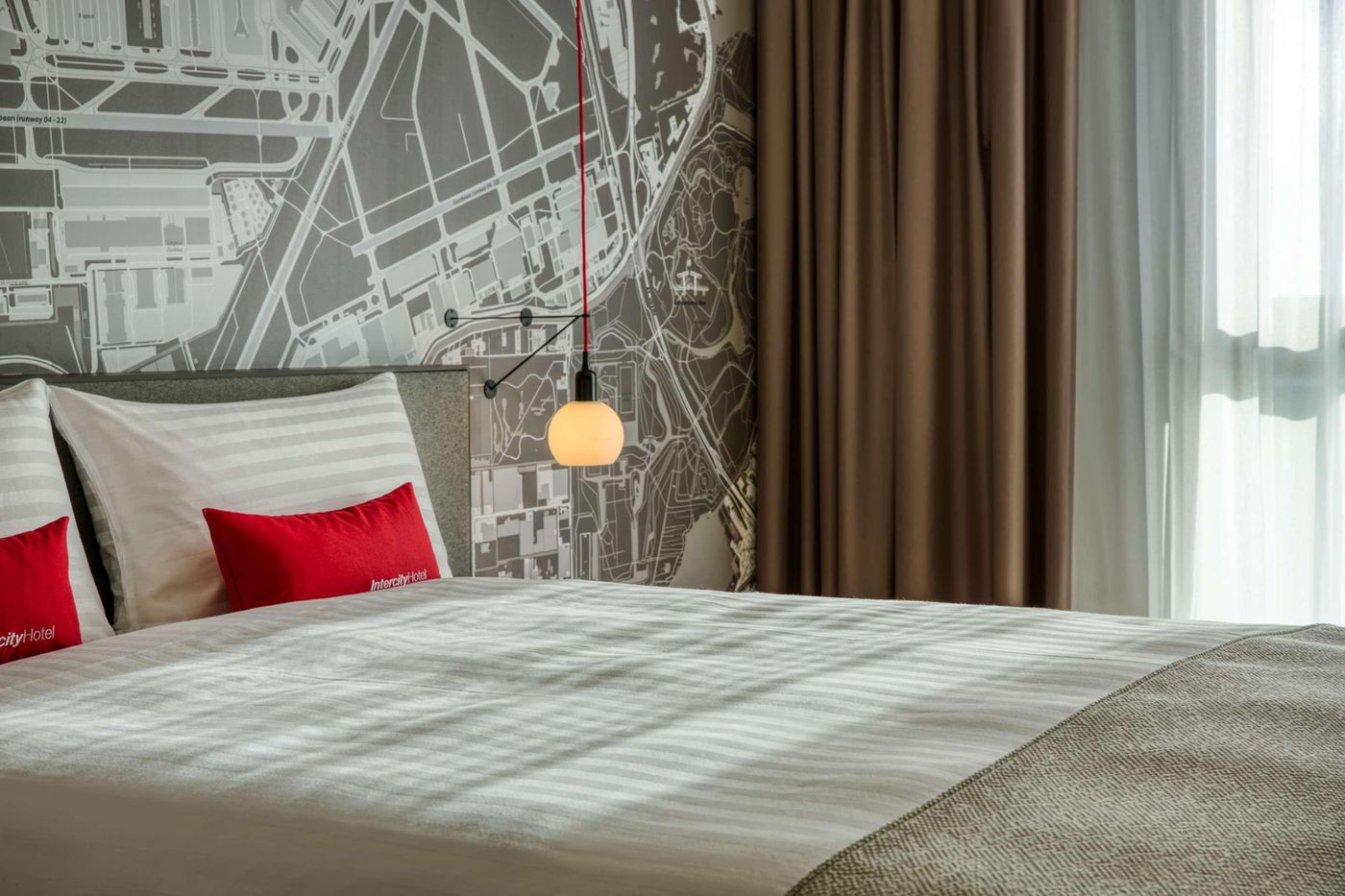 IntercityHotel-Amsterdam-Airport-Room-44