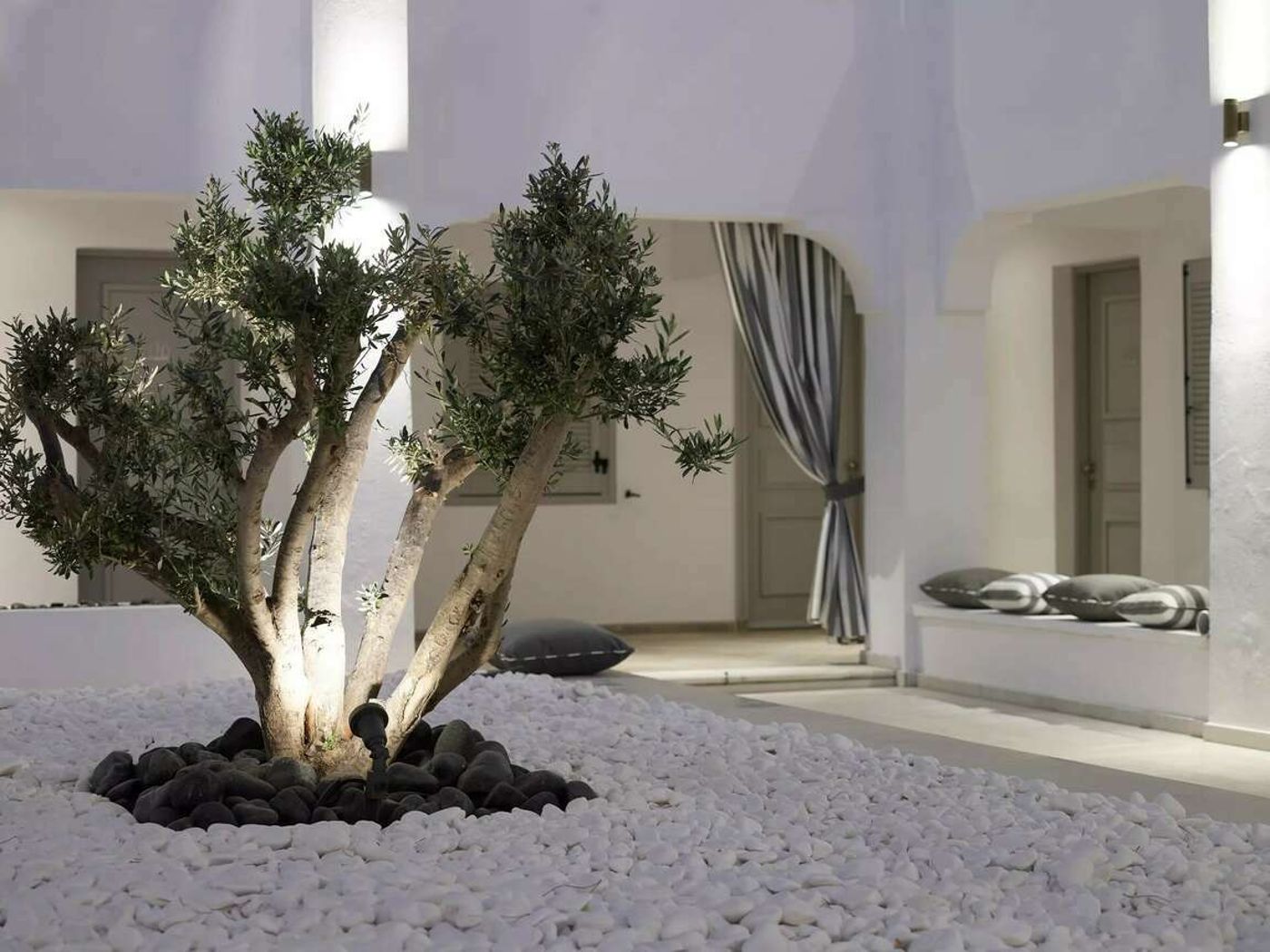 Kalisti-Hotel---Suites-Room-54