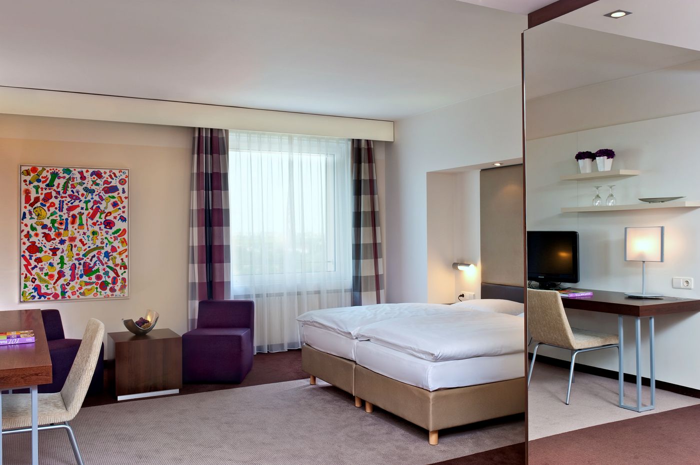 Estrel-Hotel-Berlin-Room-11