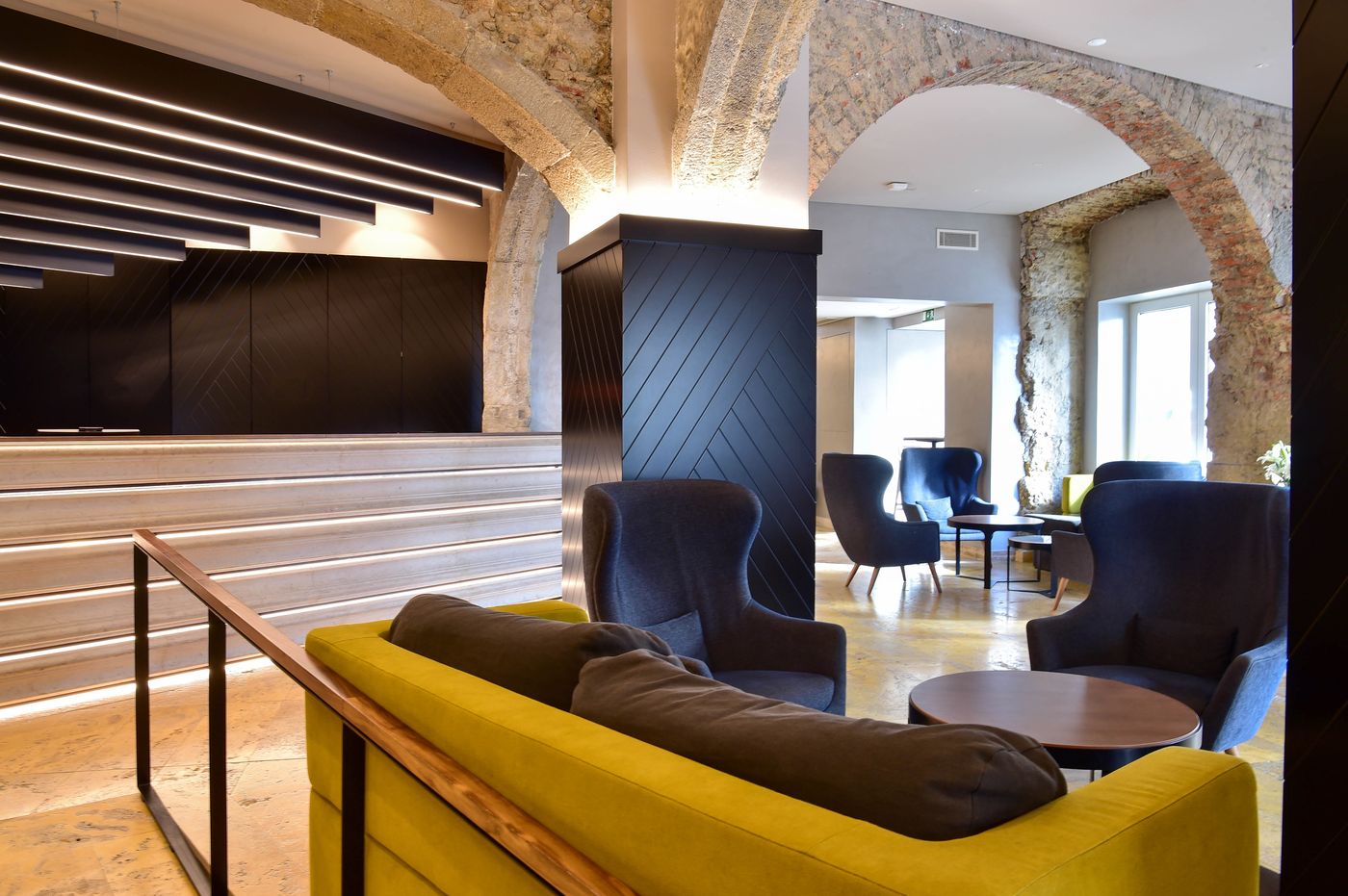 My-Story-Hotel-Tejo-Lobby-11