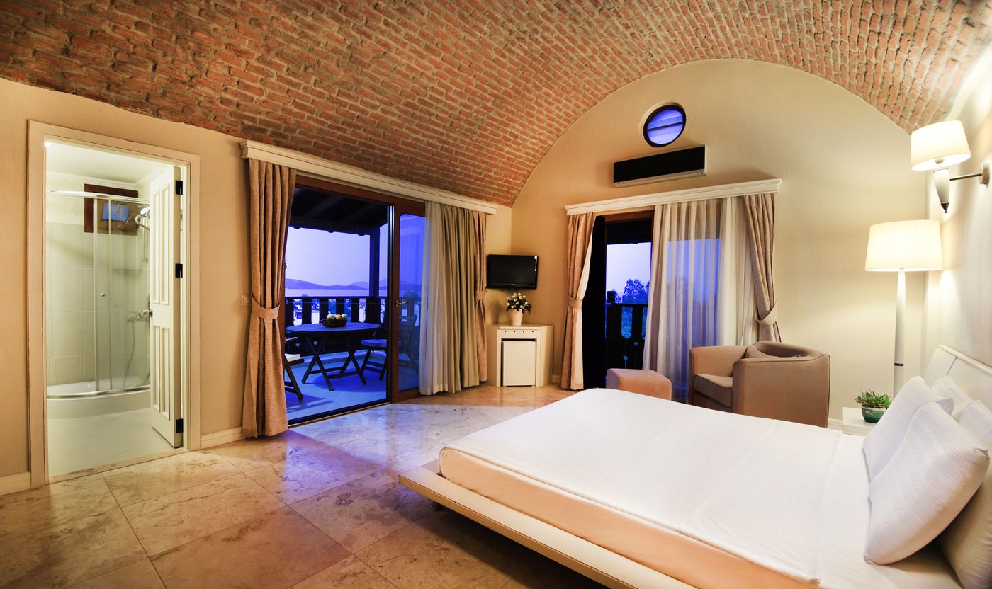 Temenos-Luxury-Hotel---SPA-Room-30