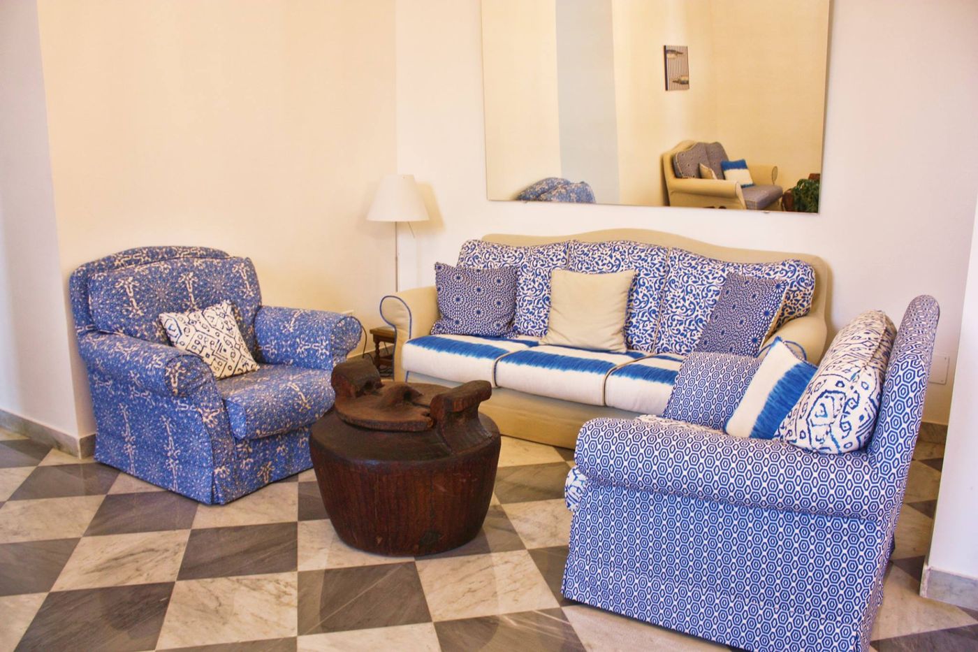 Miramare-Hotel-Lobby-40