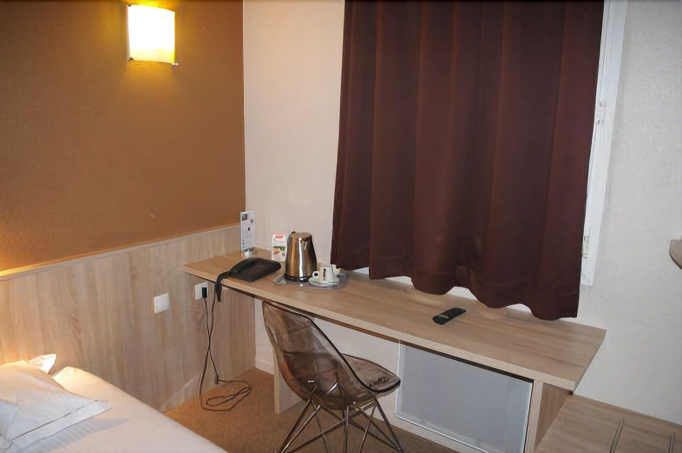 Hôtel du Moulin à Vent - France - VENISSIEUX - Room - 8