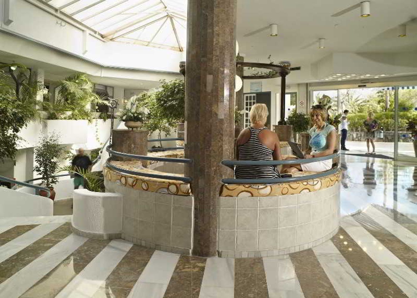 Hovima-Atlantis-Lobby-19