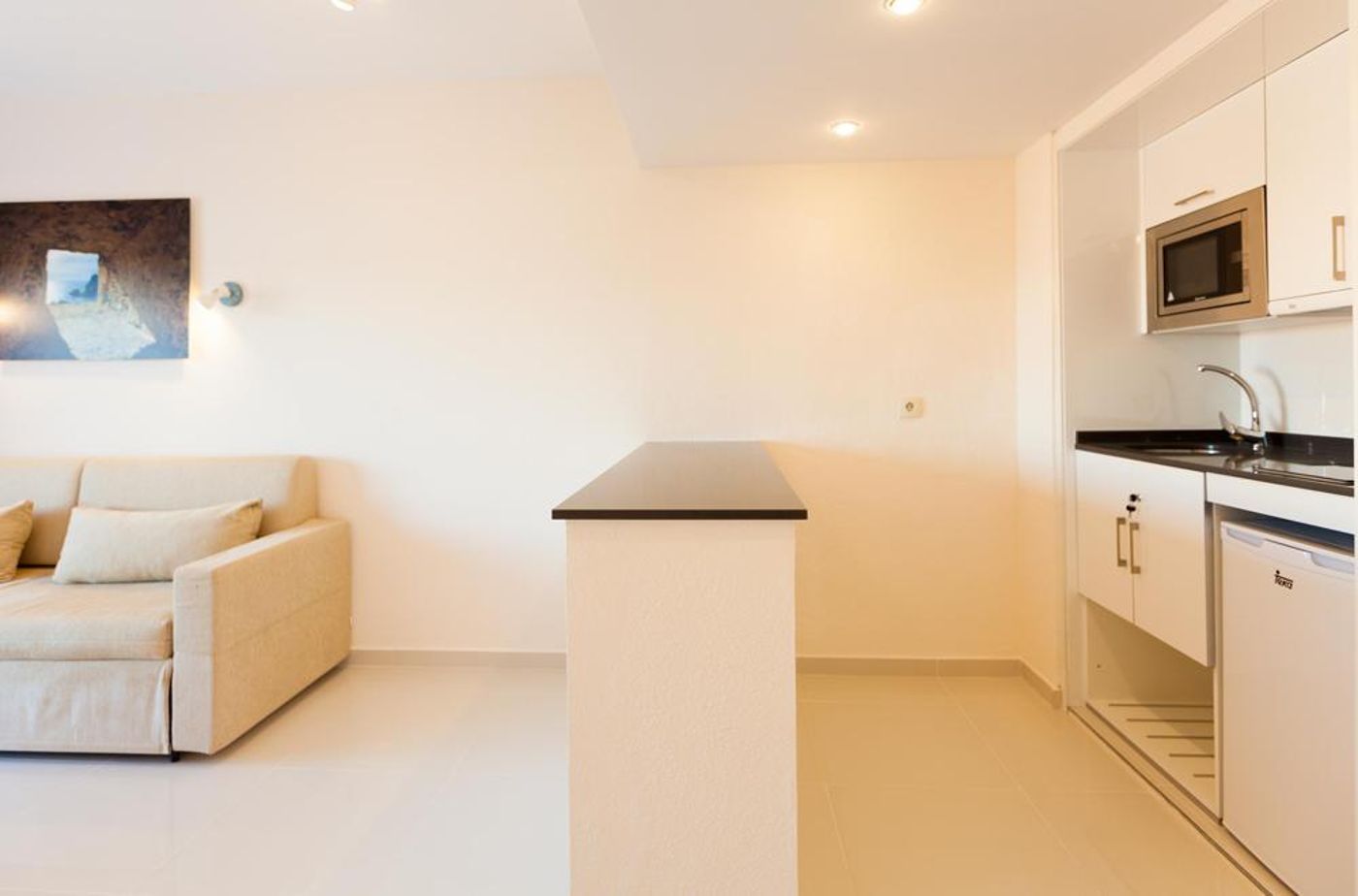 Sirenis-Seaview-Country-Club-Room-27