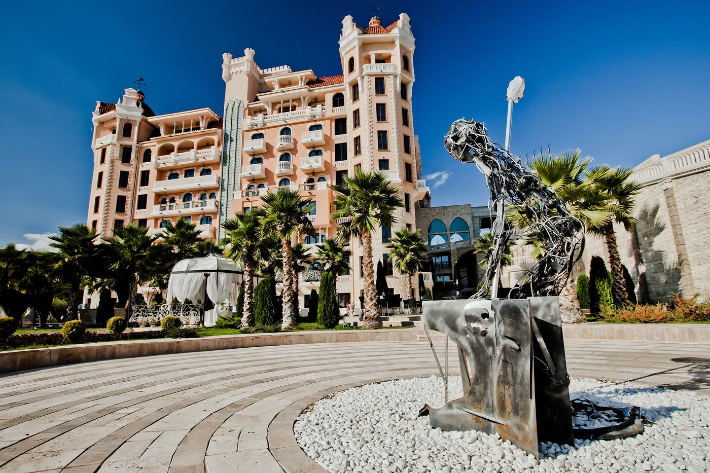 Royal-Castle-General-view-11