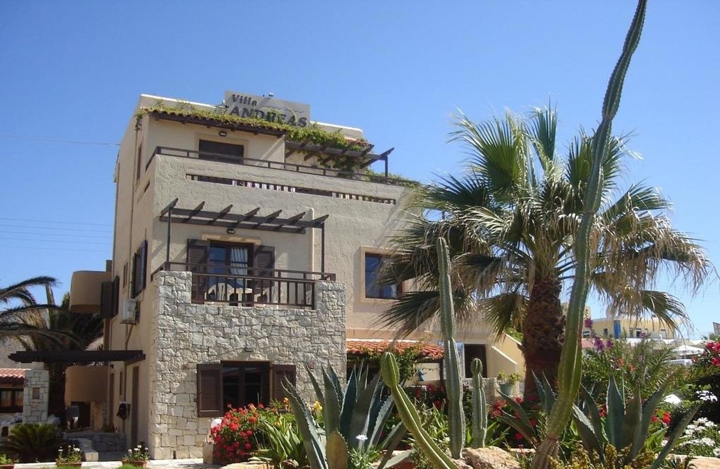 Andreas Apartments