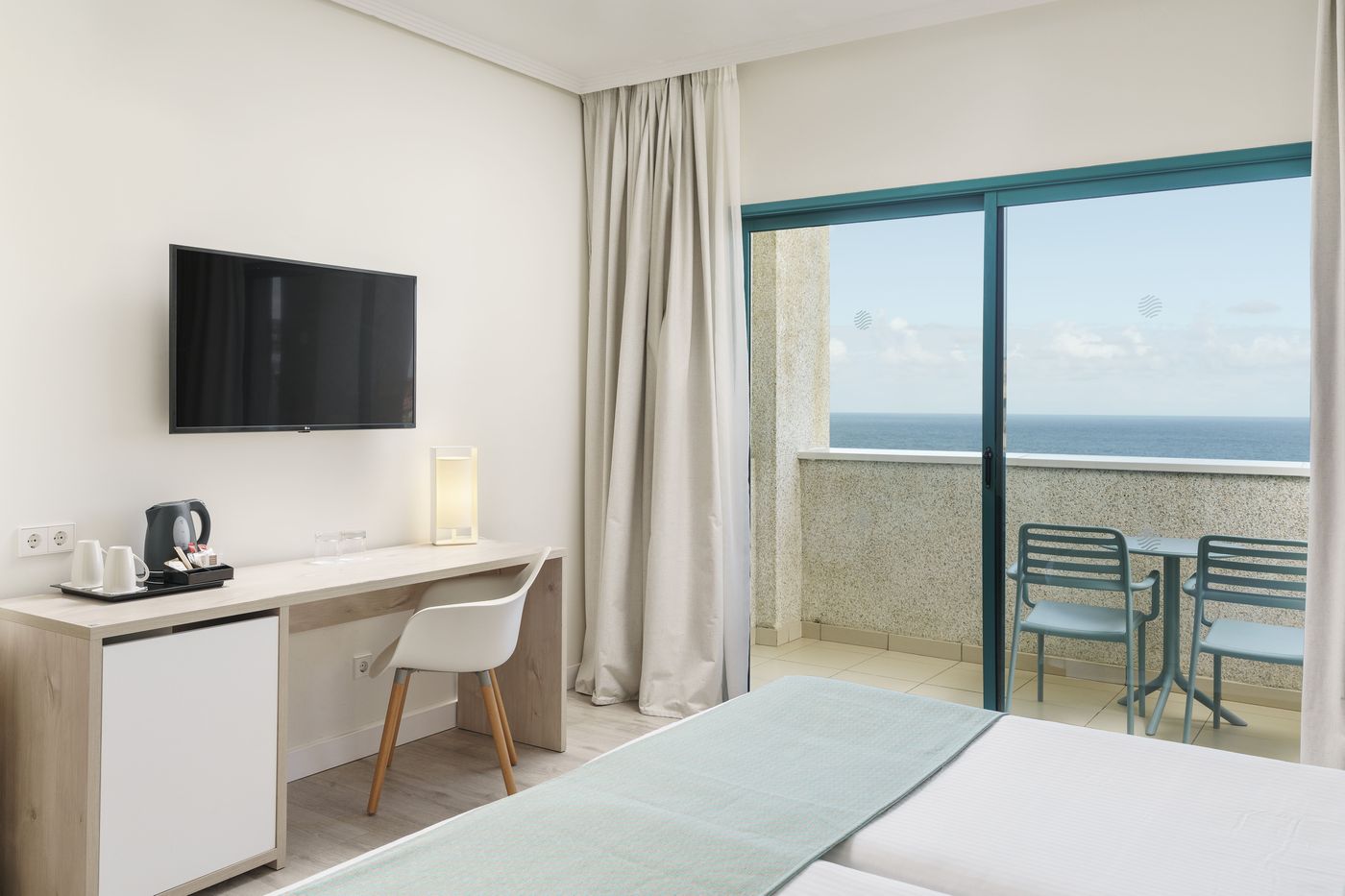 Gran-Hotel-Turquesa-Playa-Room-17