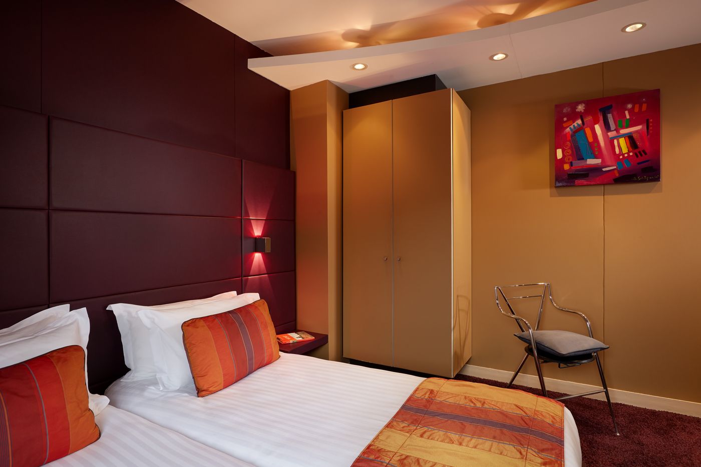 Hotel-Notre-Dame-Maitre-Albert-Room-24