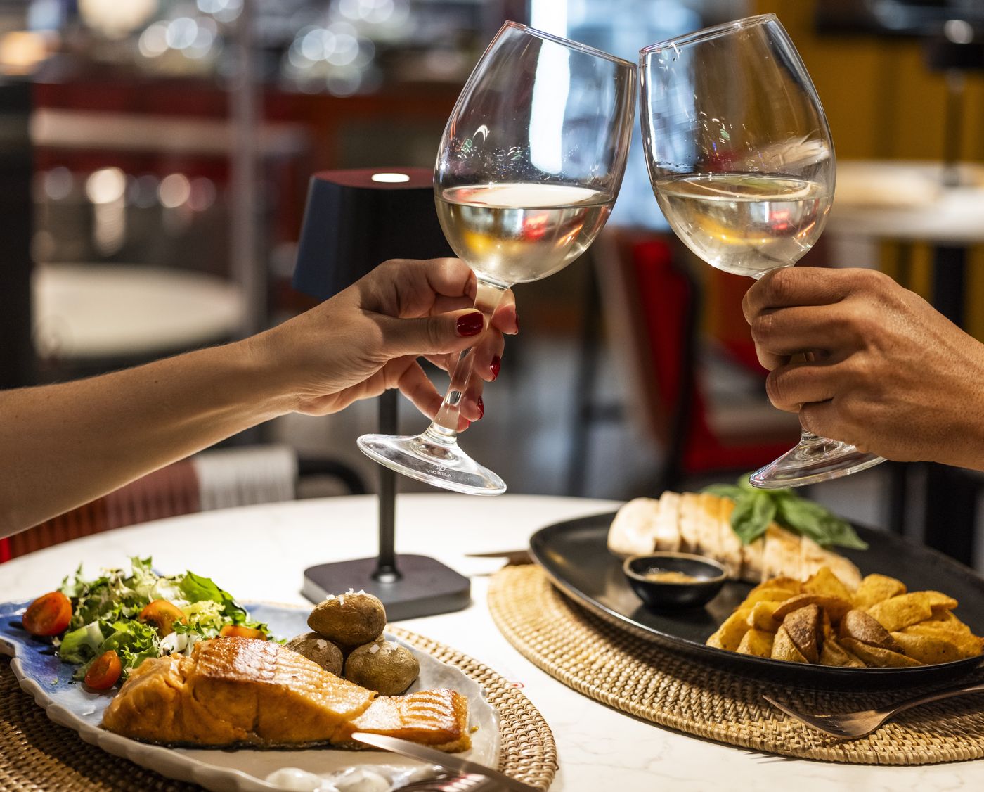 Sholeo-Lodges-Los-Gigantes---Adults-Recommended-Restaurant-64