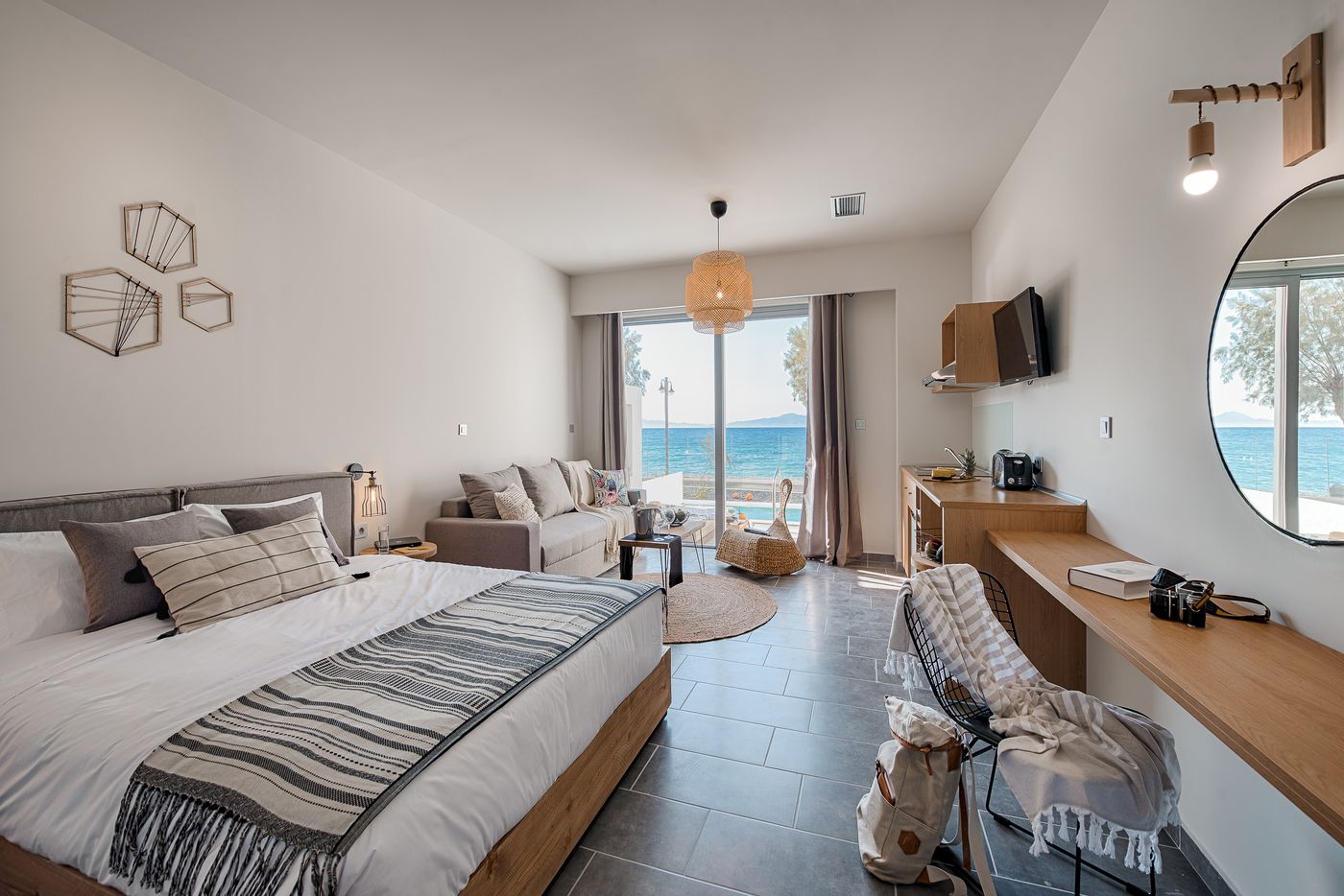Villa Di Mare Seaside Suites