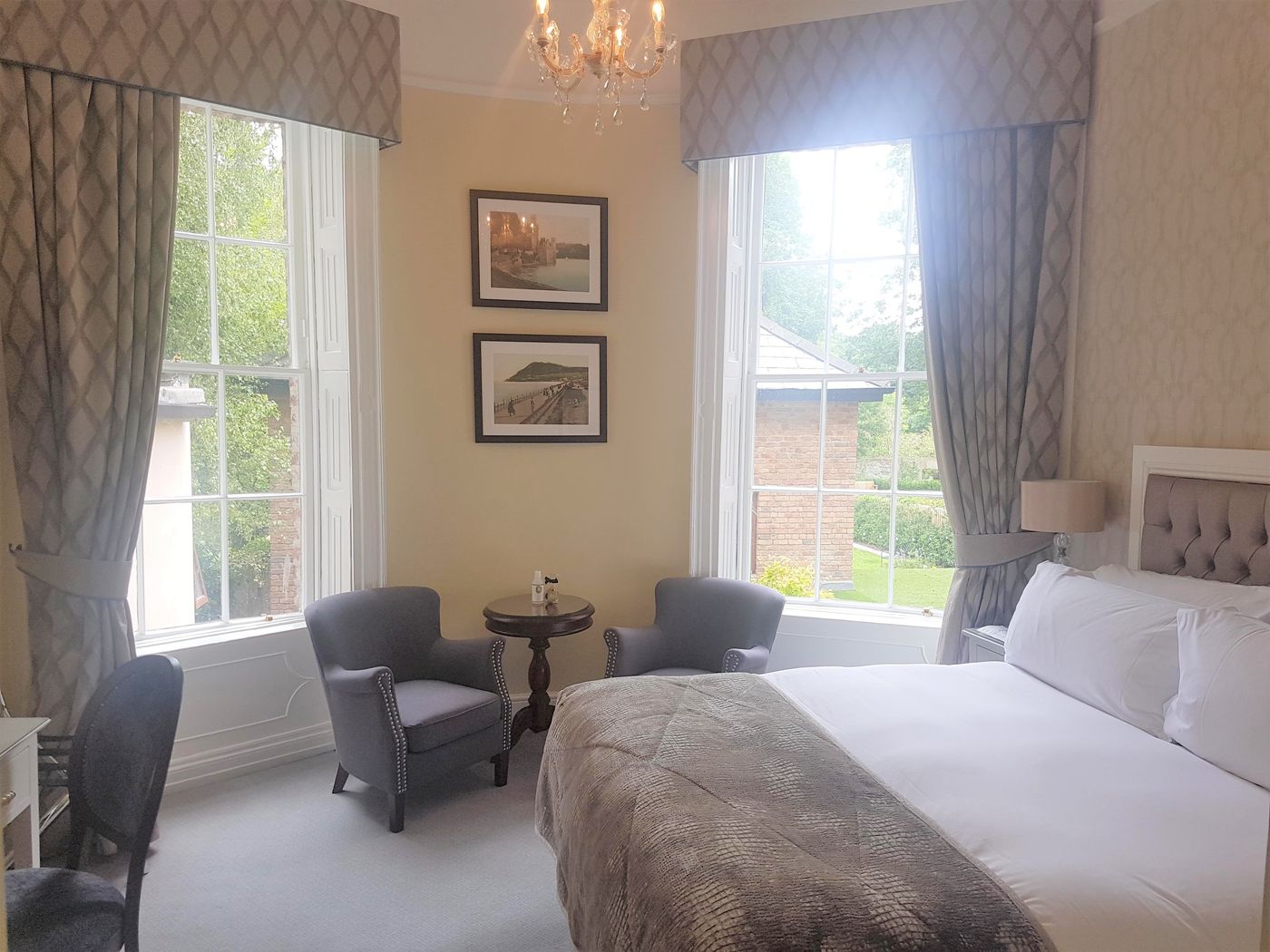 Staunton-s-on-the-Green-Room-10