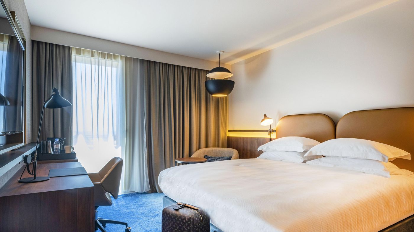 Crowne-Plaza-Nice-Grand-Arenas-Room-16