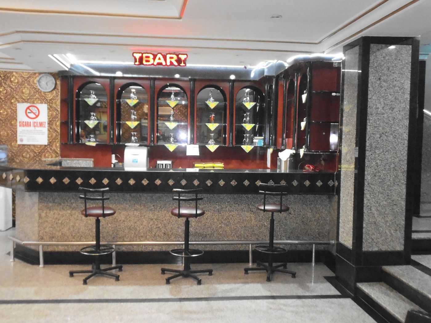 Grand-Oral-Hotel-Bar-17