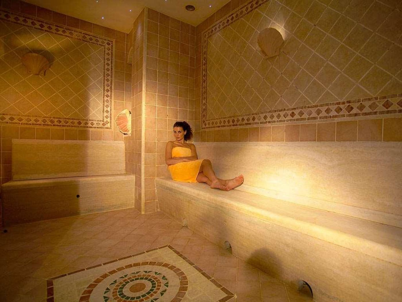 Hotel-Caparena---Wellness-Club-Sports-and-Entertainment-31