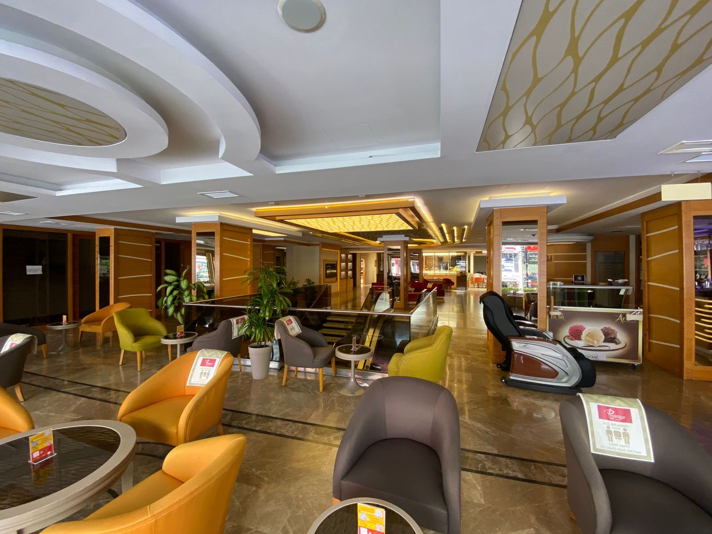 Prestige-Hotel-Old-City-Lobby-10