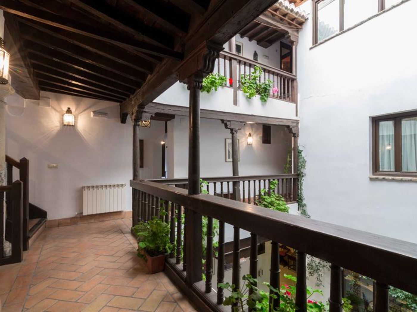 Casa del Capitel Nazari-Spain-GRANADA-General view-6