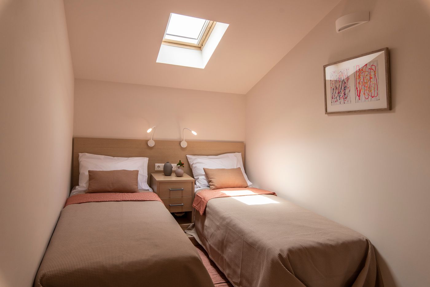 Gallery-Suites---Residences-Room-18