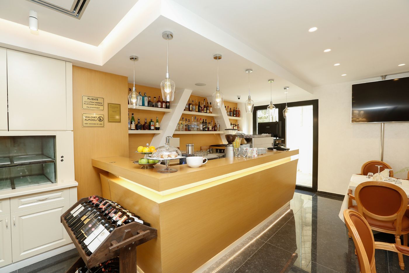 Oxford Hotel 12.12.25