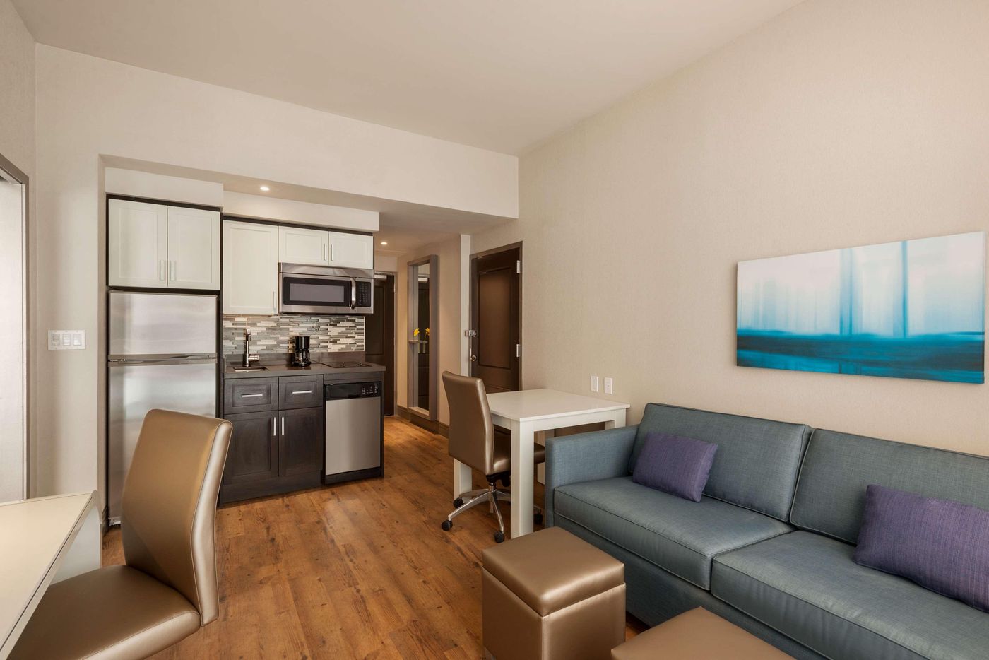 Homewood-Suites-by-Hilton-New-York-Midtown-Manhatt-Room-21