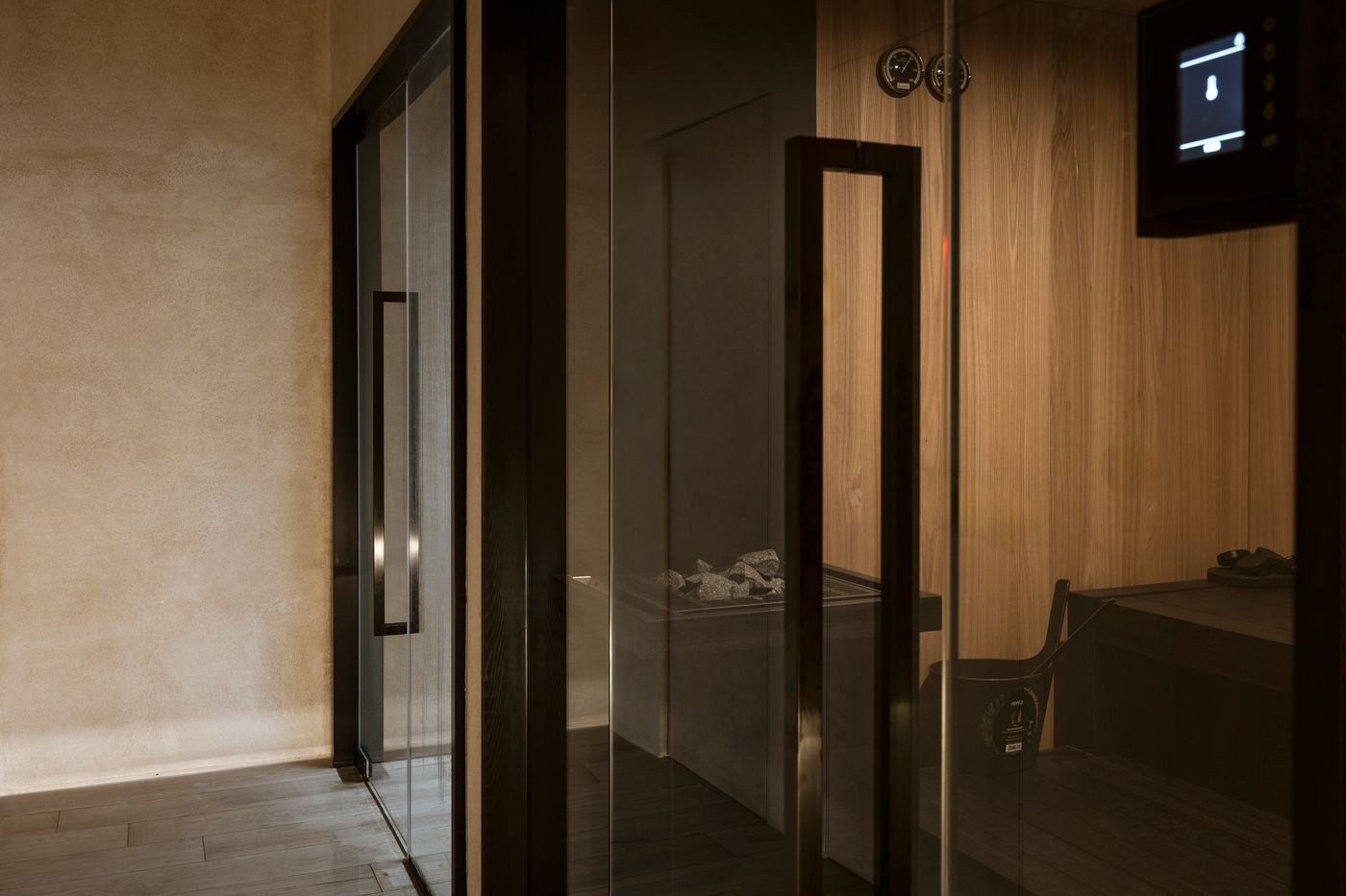 One-Of-One-Hotel-Sports-and-Entertainment-41