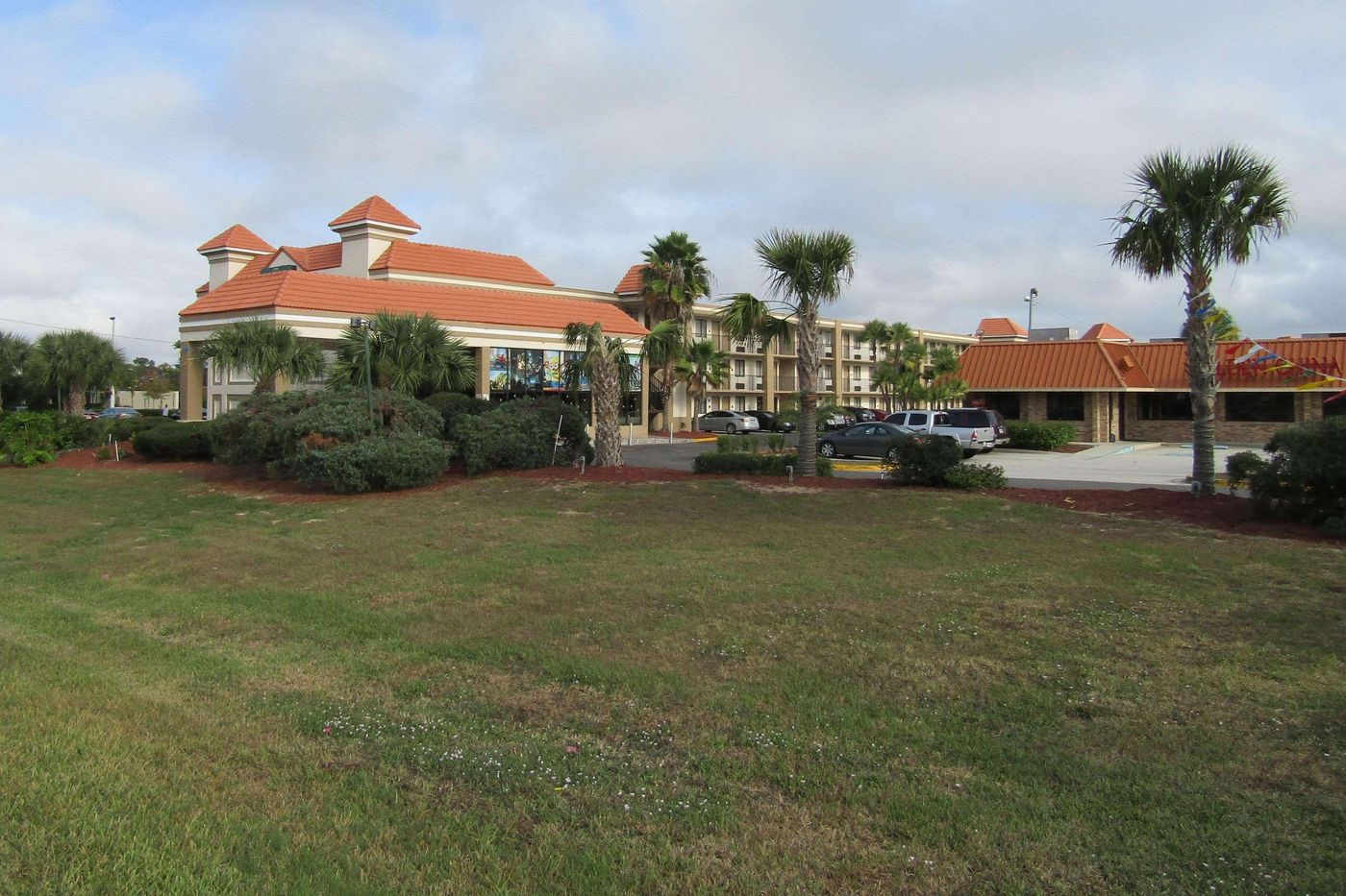 Quality Inn & Suites Kissimmee by The Lake-United States-KISSIMMEE-General view-7
