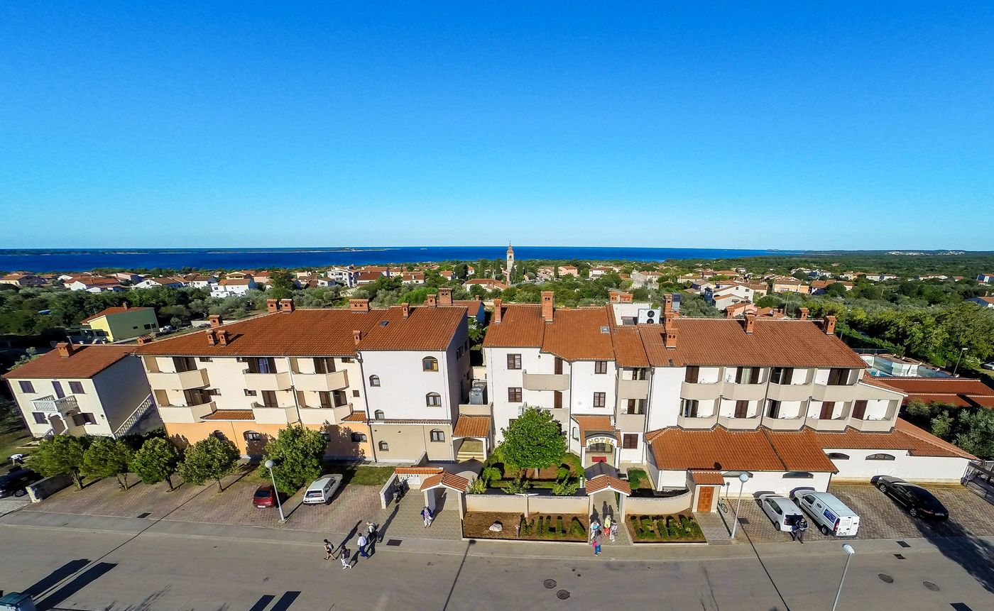 Hotel-Villa-Letan-Lobby-11