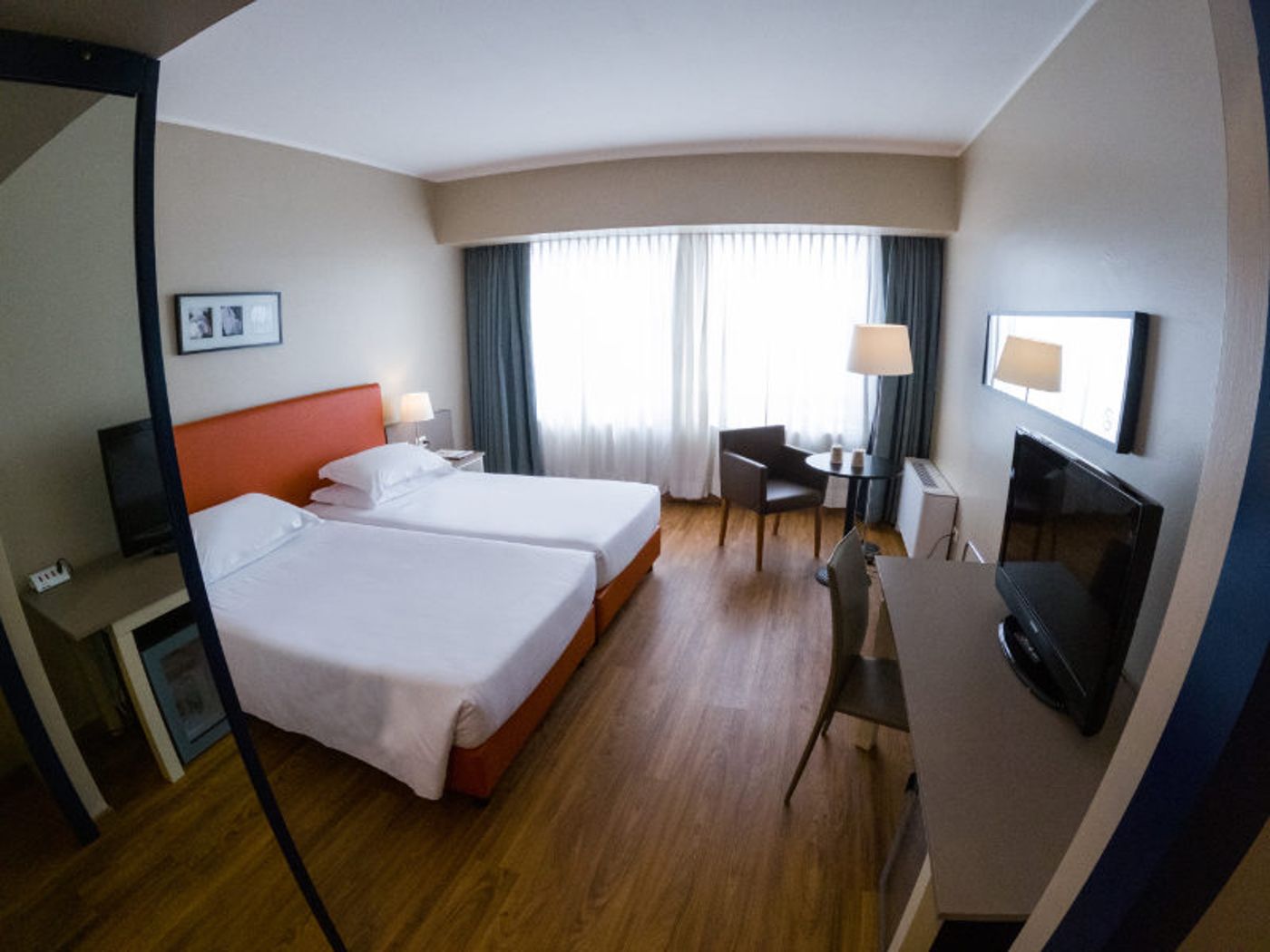 Hotel-Blaise---Francis-Room-34