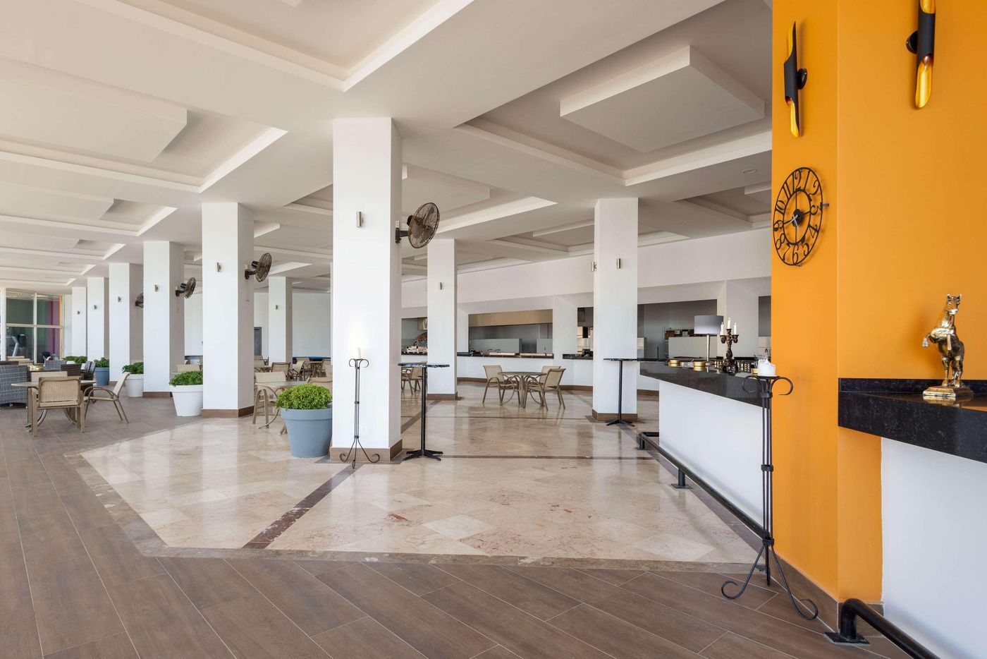 Hotel-Mavi-Kumsal-Bar-52