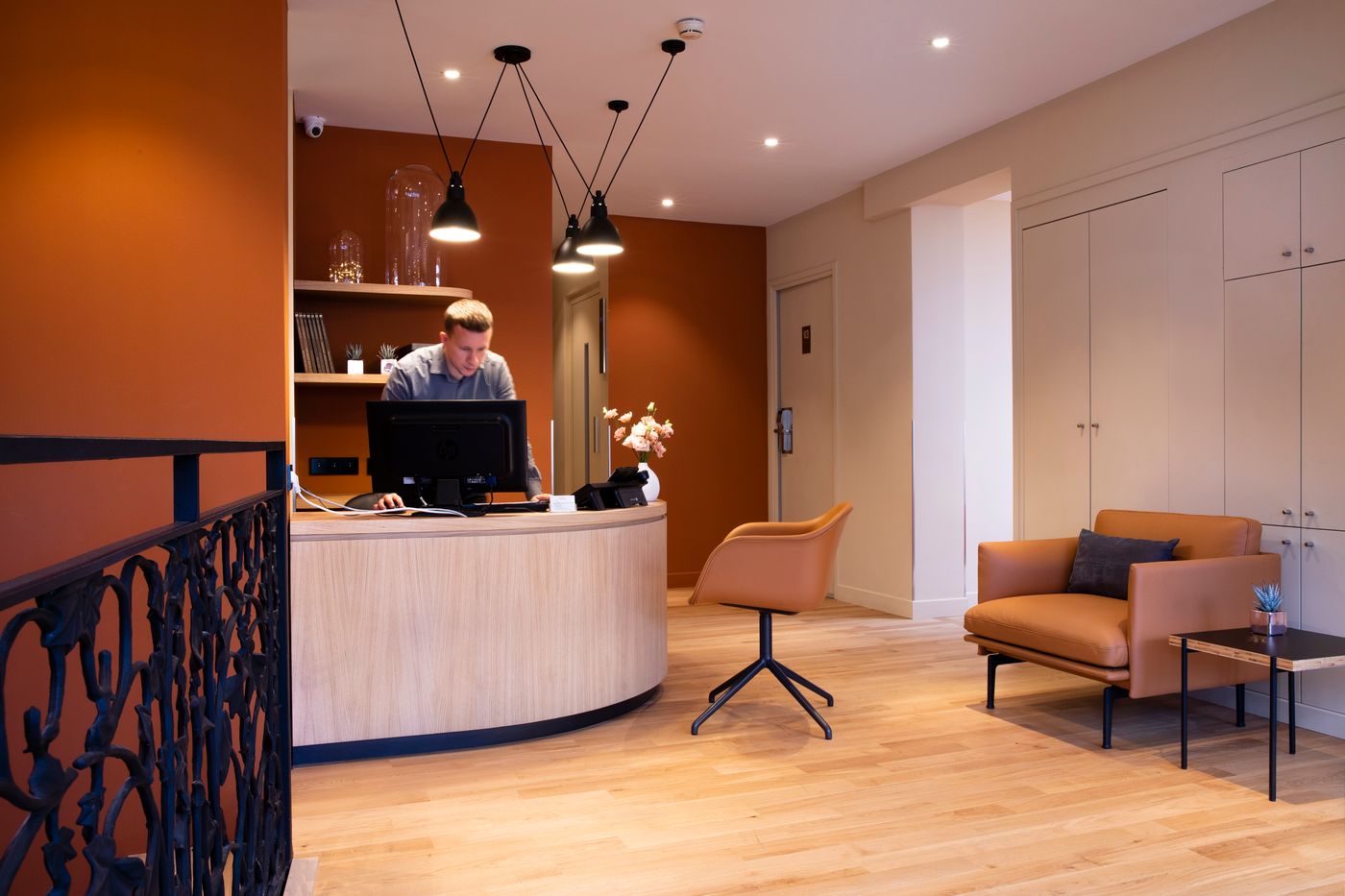 Hotel-Jardin-des-Plantes-Lobby-4