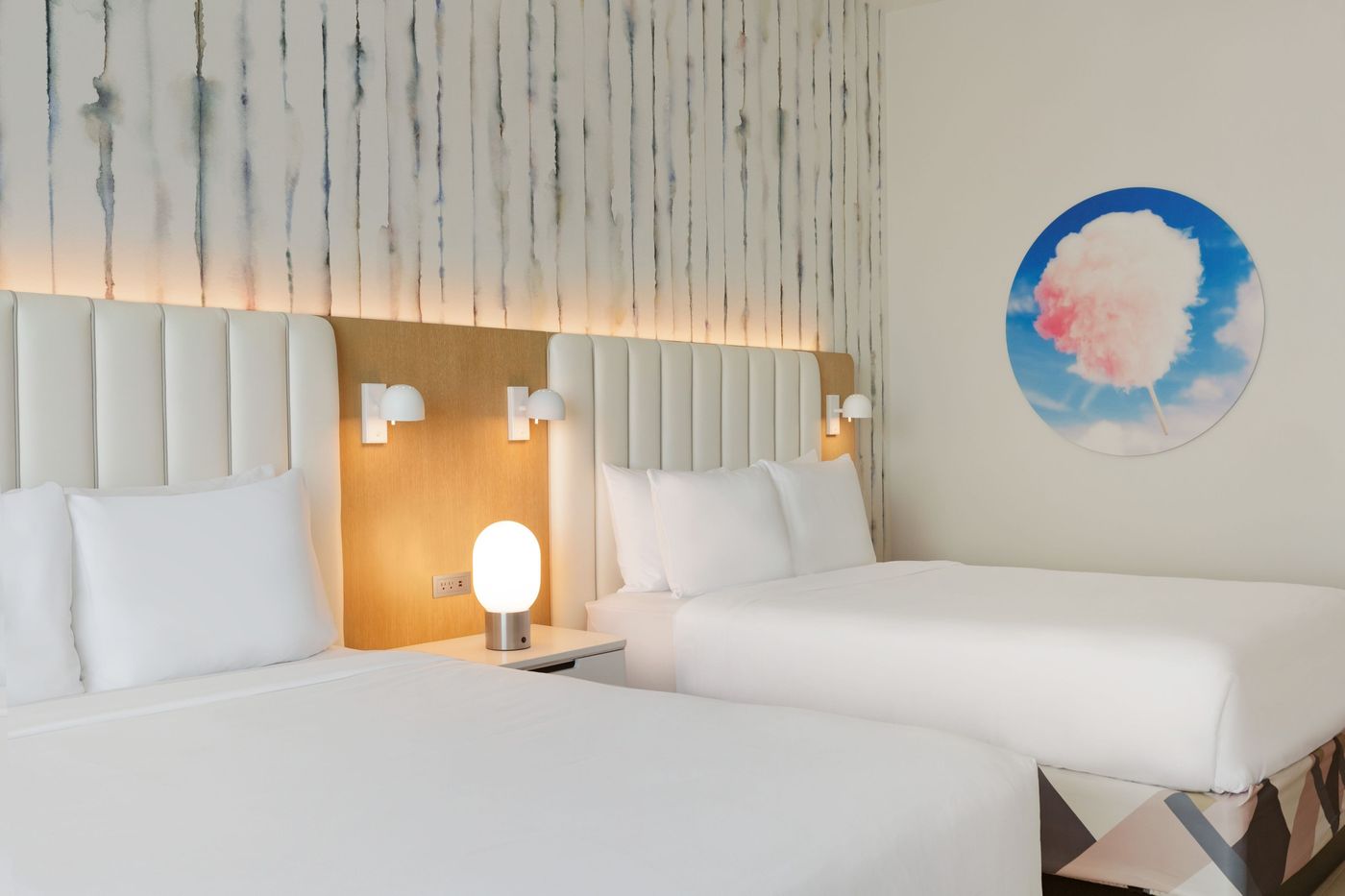 The-Viv-Hotel--Anaheim--a-Tribute-Portfolio-Hotel-Room-34