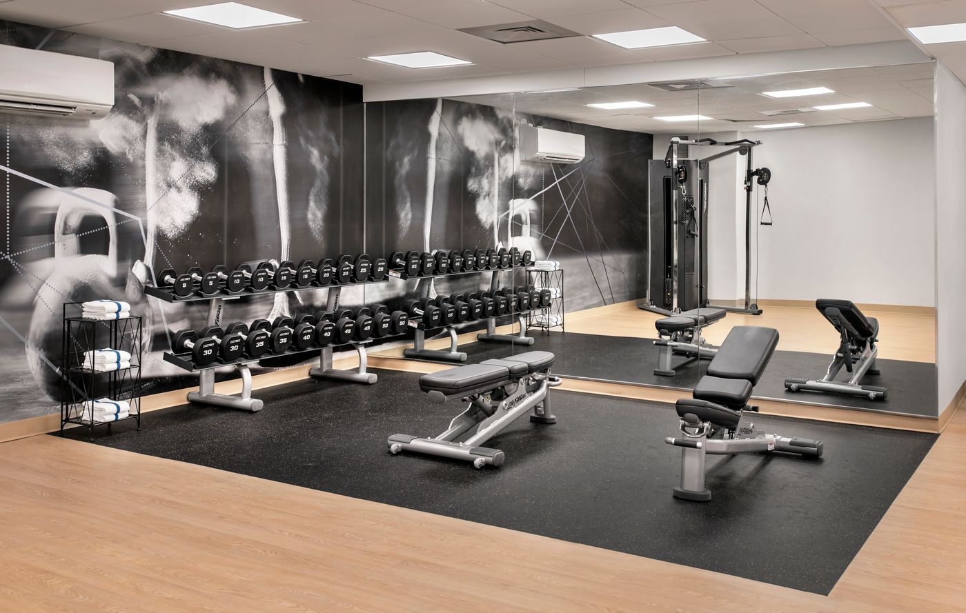 Boston-Marriott-Burlington-Sports-and-Entertainment-39