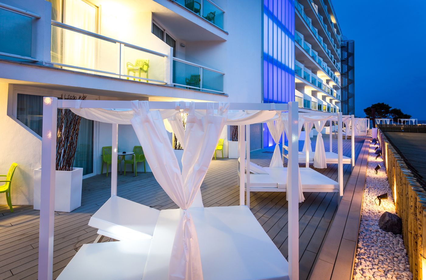 The-Ibiza-Twiins-Room-12