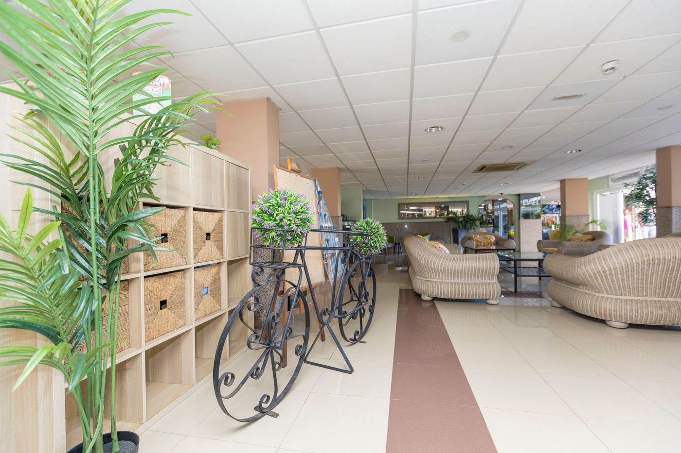 Livvo-Veril-Playa-Lobby-49